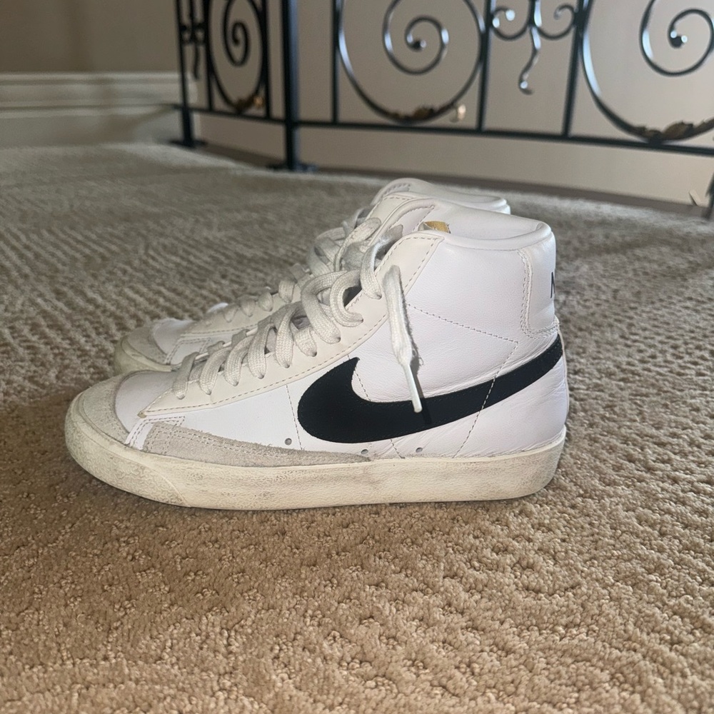 Nike Blazers Men’s Size 5.5 (EU 38)